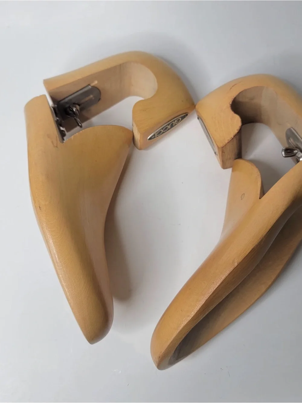 Gucci vintage men's D mackay New York adjustable wooden shoe tree stretchers
